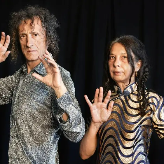 Metadietro, al Politeama di Catanzaro l’ironia e l’irriverenza del duo Rezza-Mastrella\n