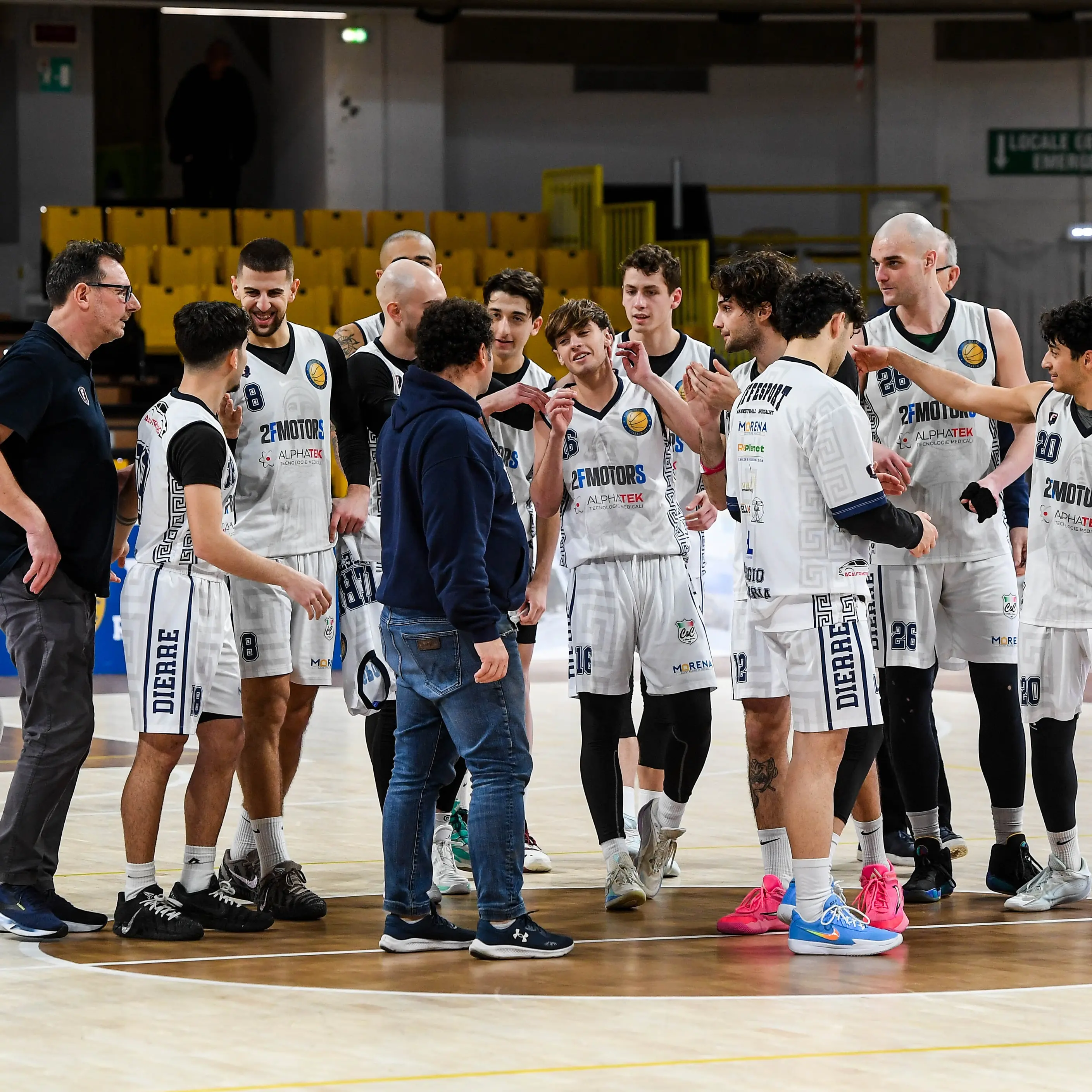 Dierre travolgente al PalaCalafiore, dominio totale e riscatto servito: la Svincolati Academy cede sotto i colpi dei biancoblù\n