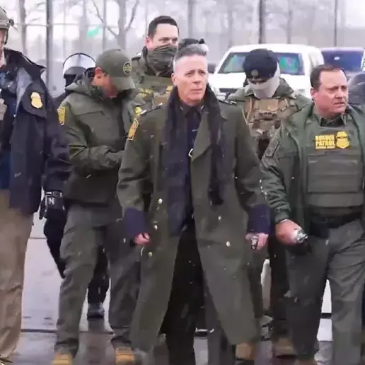 Greg Bovino, l’ex capo del Border Patrol artefice dei maxi blitz anti-immigrati, ora pensa alla Casa Bianca\n