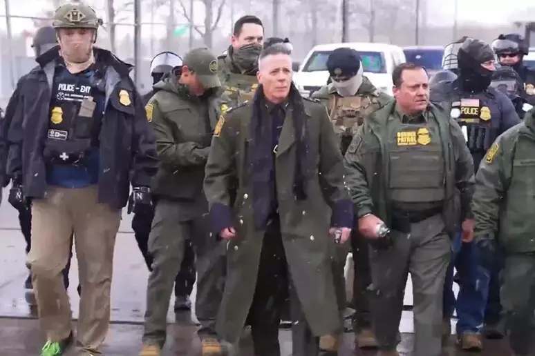 Greg Bovino, l’ex capo del Border Patrol artefice dei maxi blitz anti-immigrati, ora pensa alla Casa Bianca\n