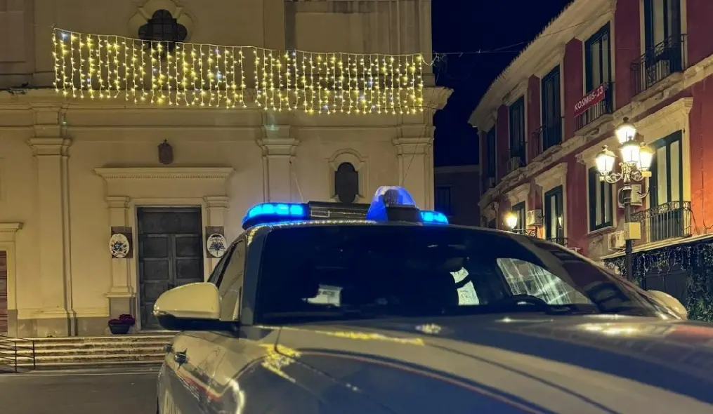 Crotone, per motivi sentimentali cerca di uccidere un uomo: arrestato per tentato omicidio\n
