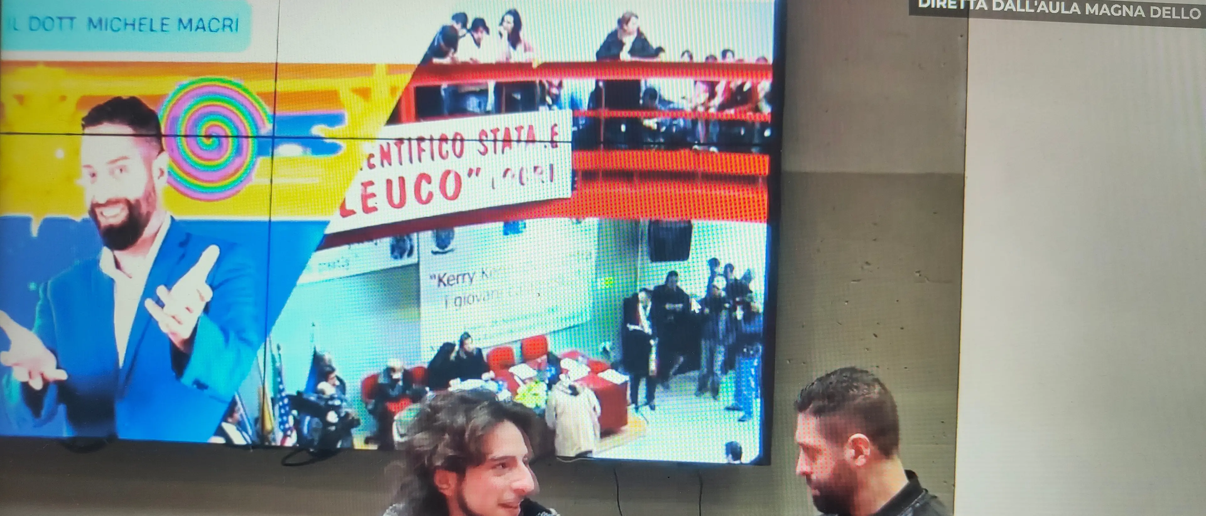 Gli studenti del Polo liceale di Locri incontrano il giornalista d’inchiesta Michele Macrì\n