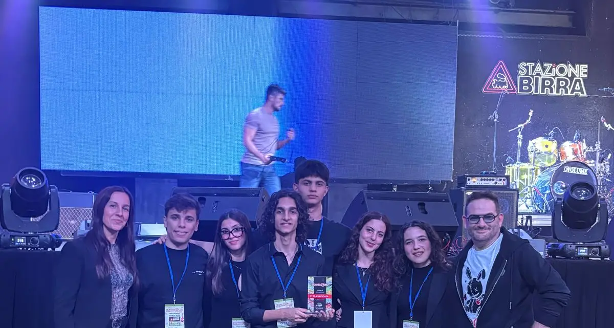 Soverato, i Delift brillano al Cantagiro: la band del liceo scientifico conquista il secondo posto