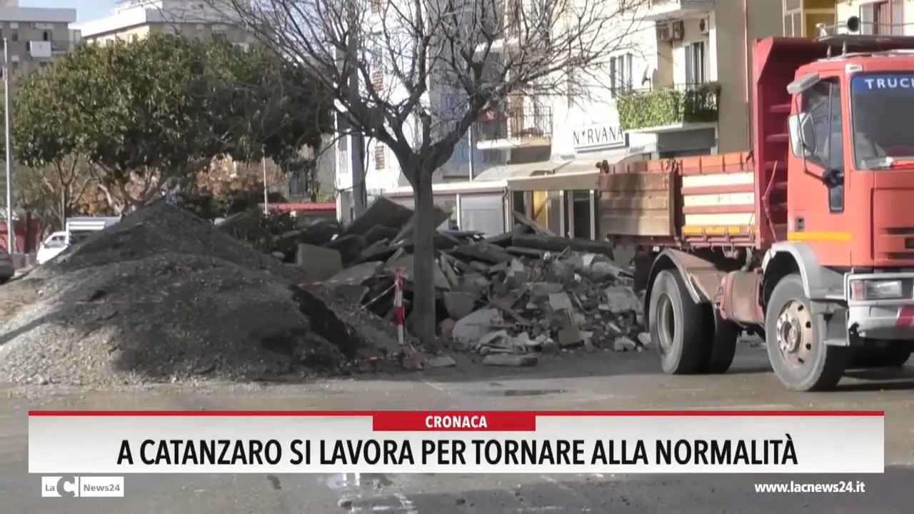 A Catanzaro si lavora per tornare alla normalità