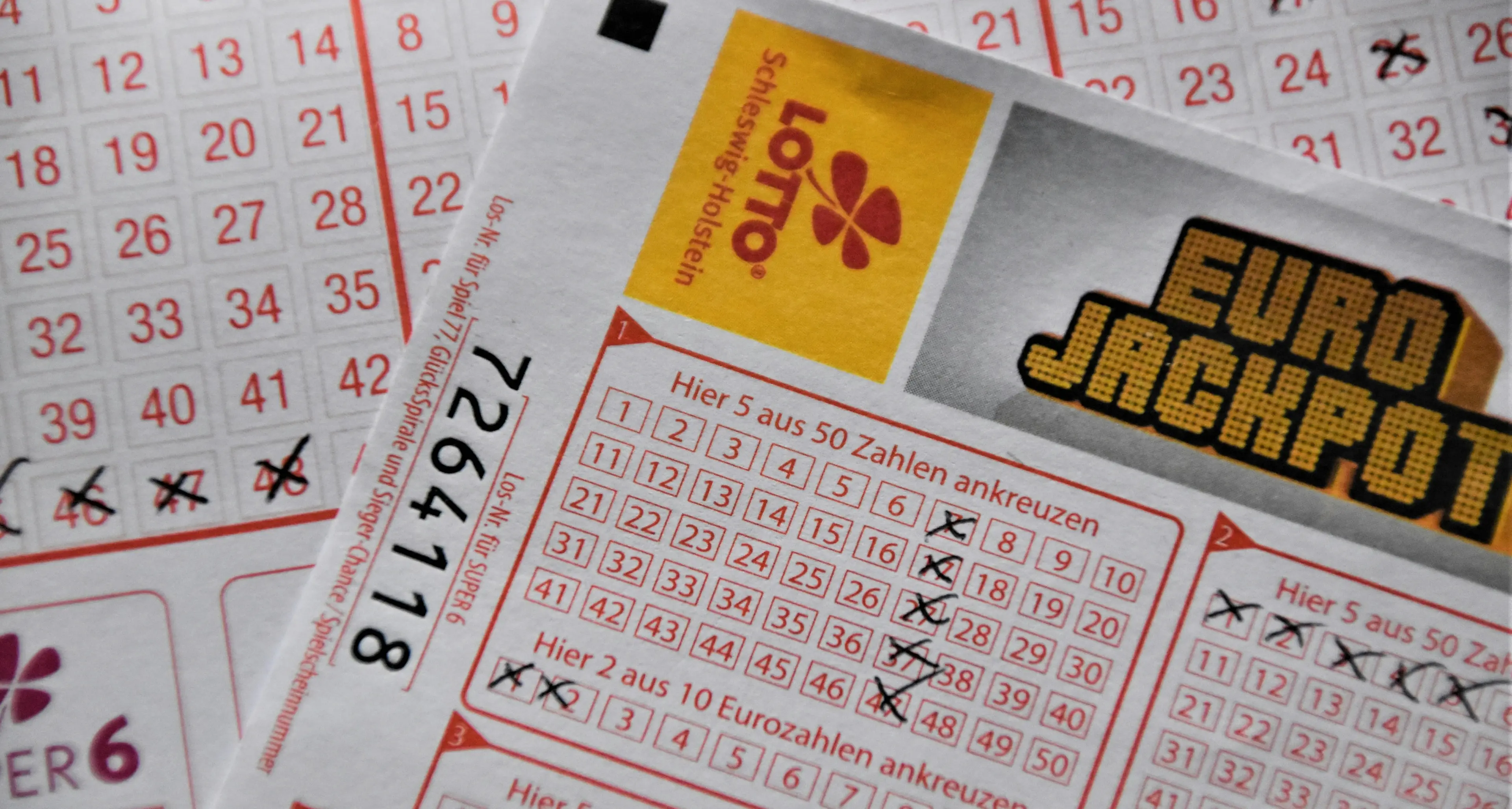 Giochi d’azzardo legali, al via la riforma: 10 centesimi la giocata minima, 200 la massima. Tutte le novità\n