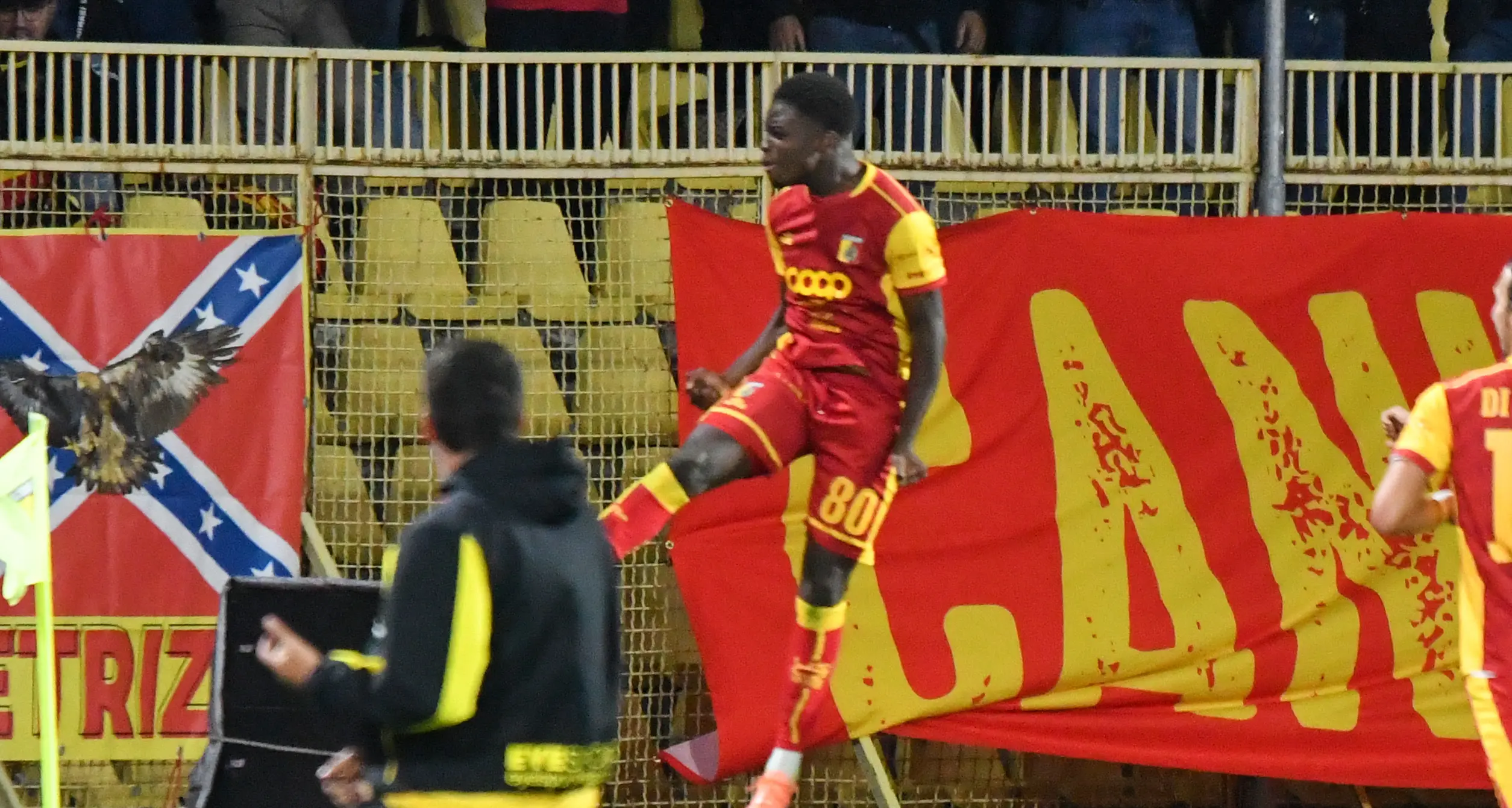 Calciomercato, Cisse al Psv per 7 milioni? Fumata bianca in arrivo. Il\u00A0Catanzaro deve trovare un sostituto in una settimana\n