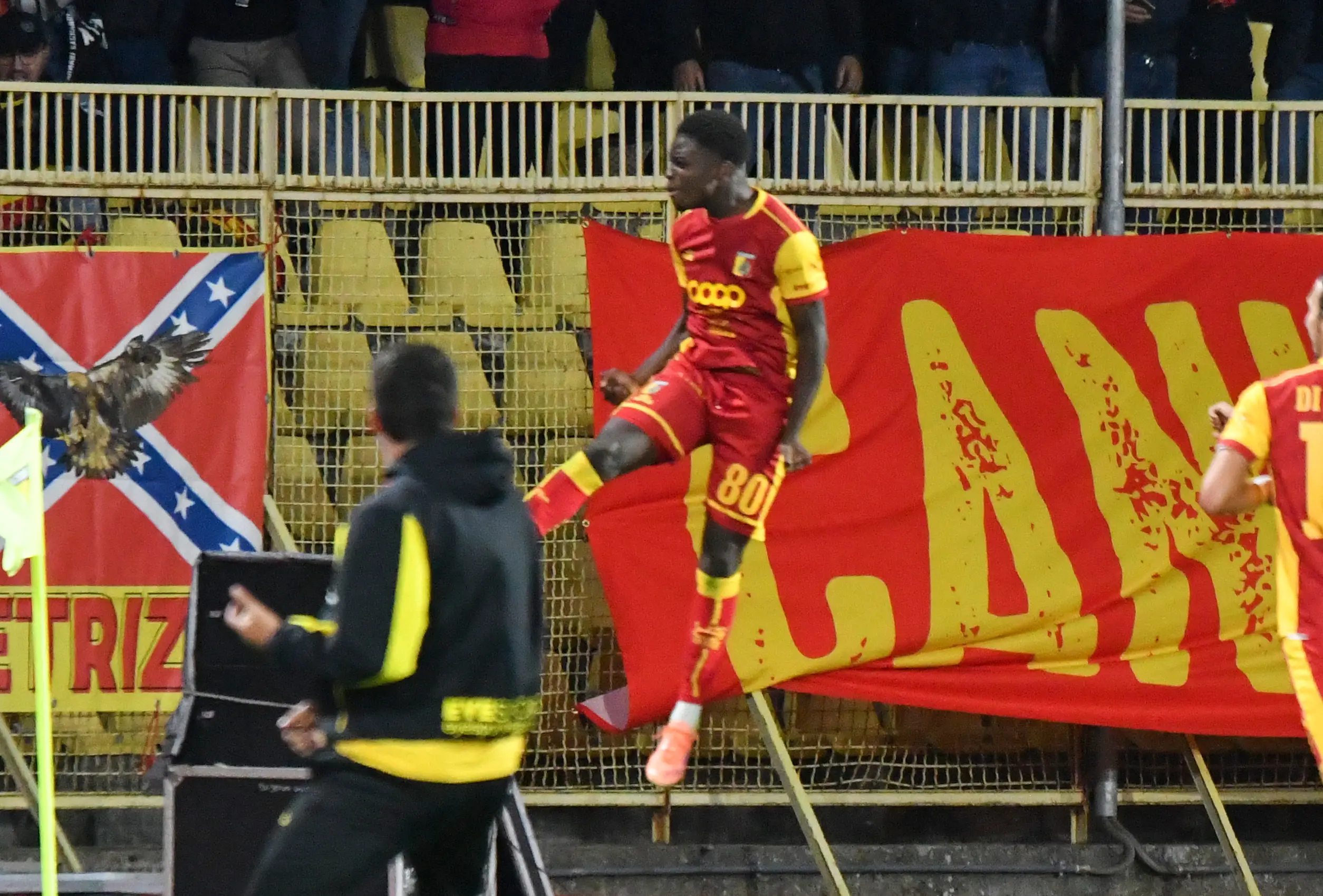 Calciomercato, Cisse al Psv per 7 milioni? Fumata bianca in arrivo. Il\u00A0Catanzaro deve trovare un sostituto in una settimana\n