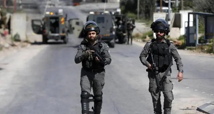 Colono armato minaccia due carabinieri vicino a Ramallah\n