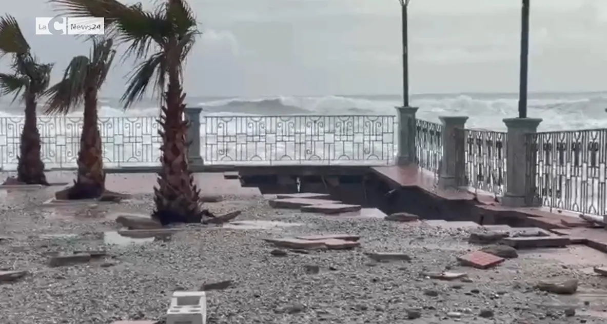 Fondi per il maltempo, Sbarra: «Primo stanziamento da 100 milioni per le urgenze»\n