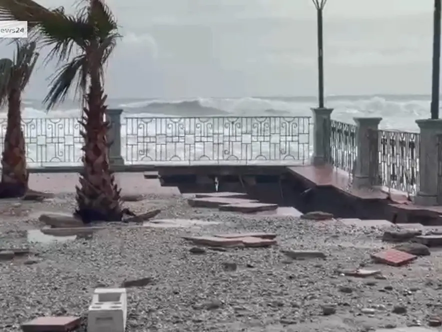 Fondi per il maltempo, Sbarra: «Primo stanziamento da 100 milioni per le urgenze»