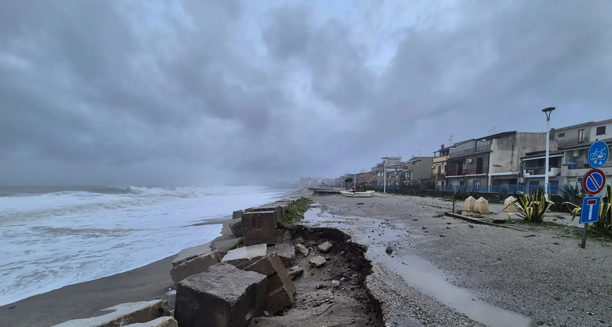 Maltempo nel Reggino, a Locri e Siderno due petizioni per ripristinare i luoghi danneggiati\n