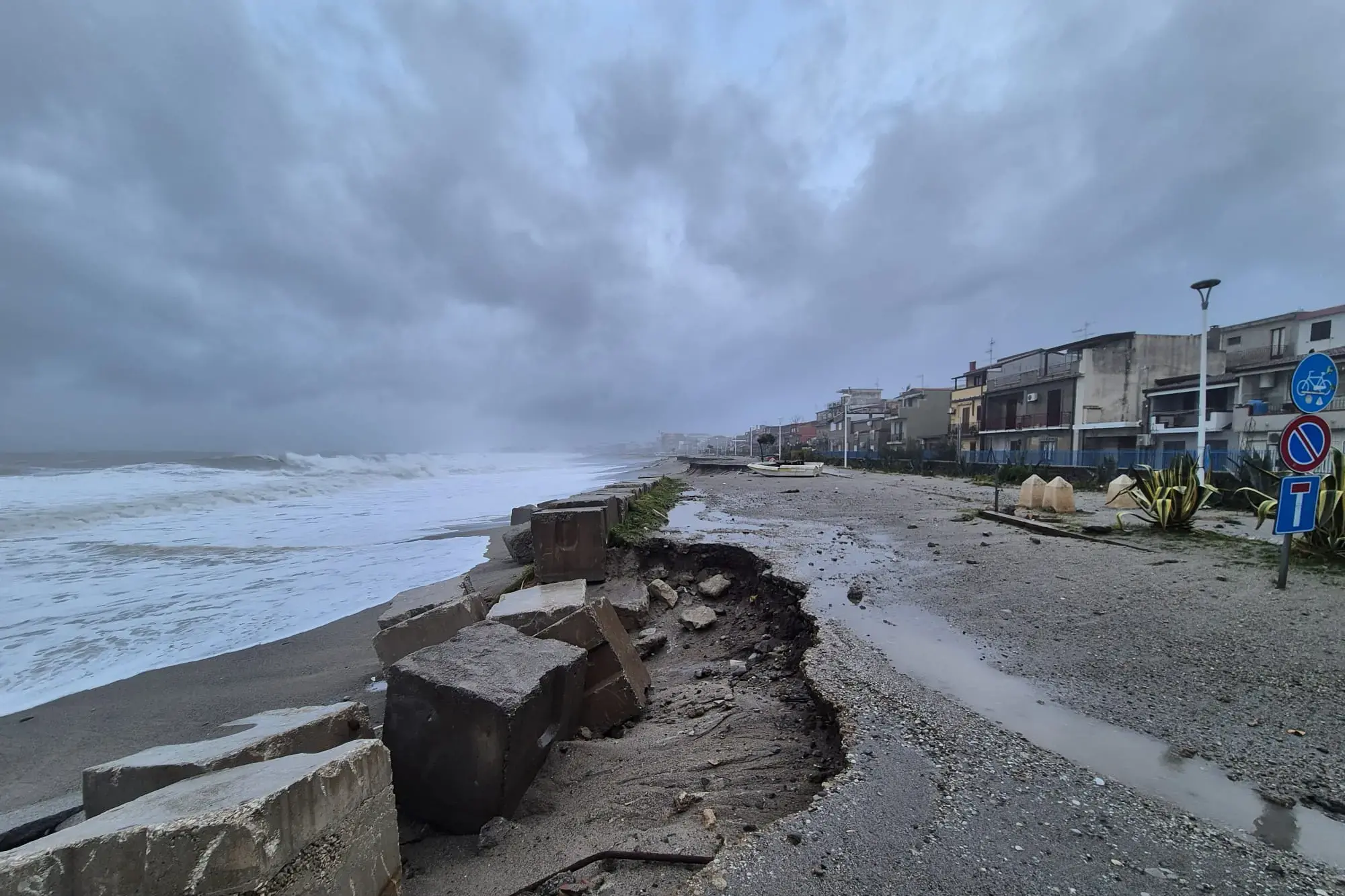 Maltempo nel Reggino, a Locri e Siderno due petizioni per ripristinare i luoghi danneggiati\n