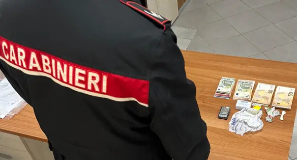 Cocaina e eroina in casa, arrestata una 50enne di Lamezia Terme già ai domiciliari\n
