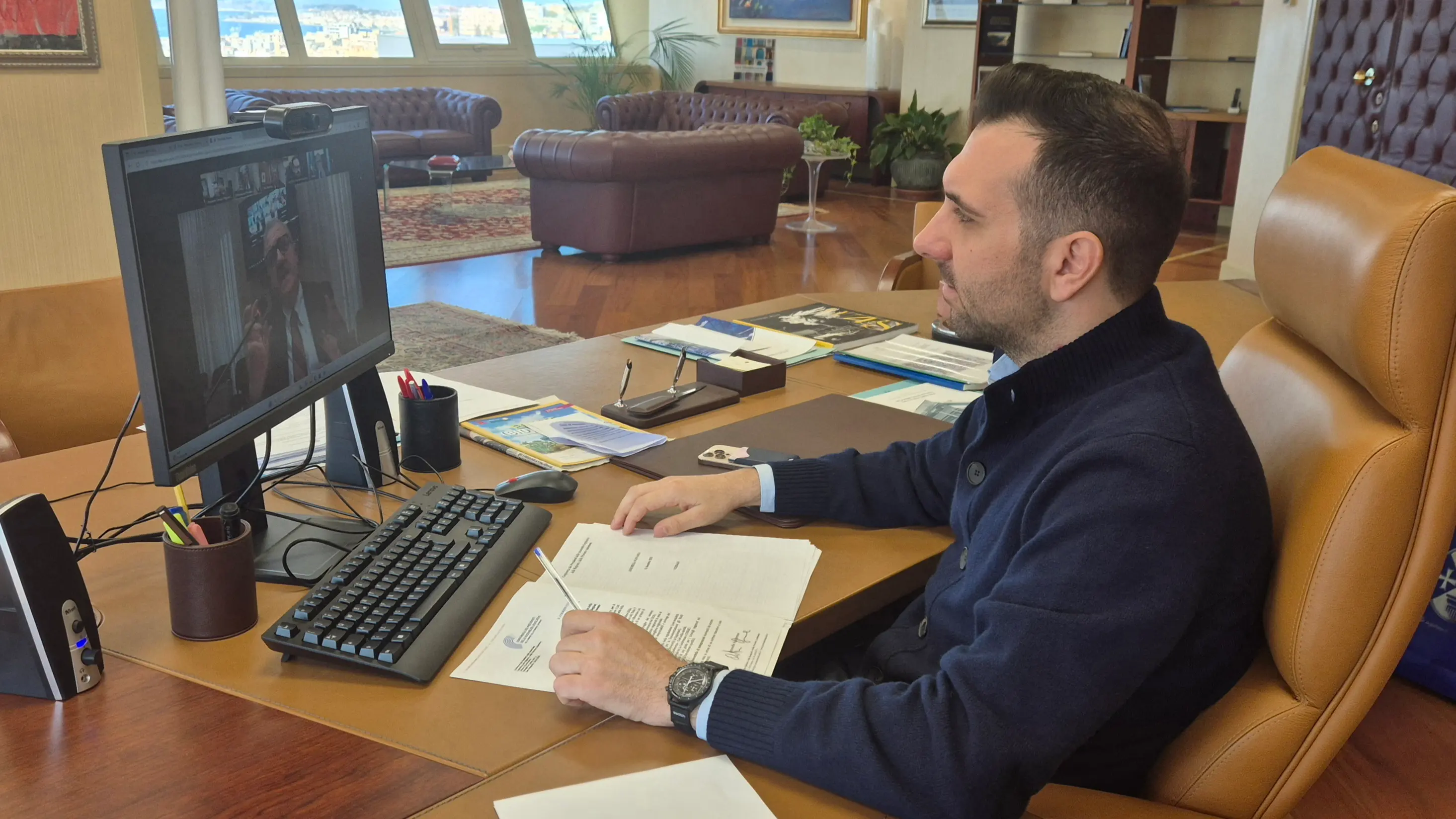 Cirillo entra nella Conferenza dei Presidenti: debutto istituzionale e impegno al dialogo tra Regioni e Assemblee legislative\n