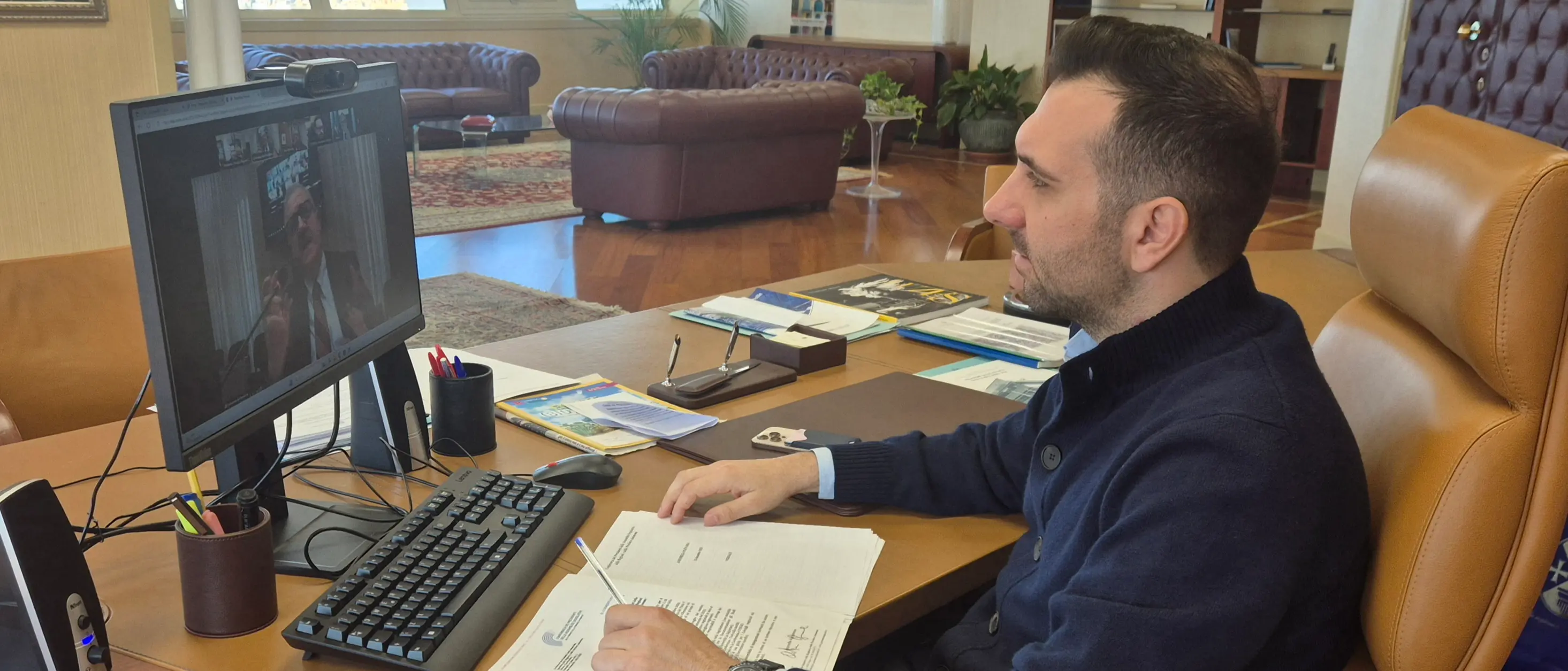 Cirillo entra nella Conferenza dei Presidenti: debutto istituzionale e impegno al dialogo tra Regioni e Assemblee legislative\n