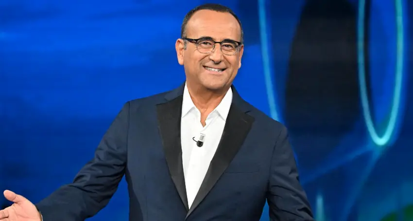«Questo sarà il mio ultimo Sanremo»: Carlo Conti chiude il ciclo, saluta il Festival e affida il palco a Laura Pausini\n