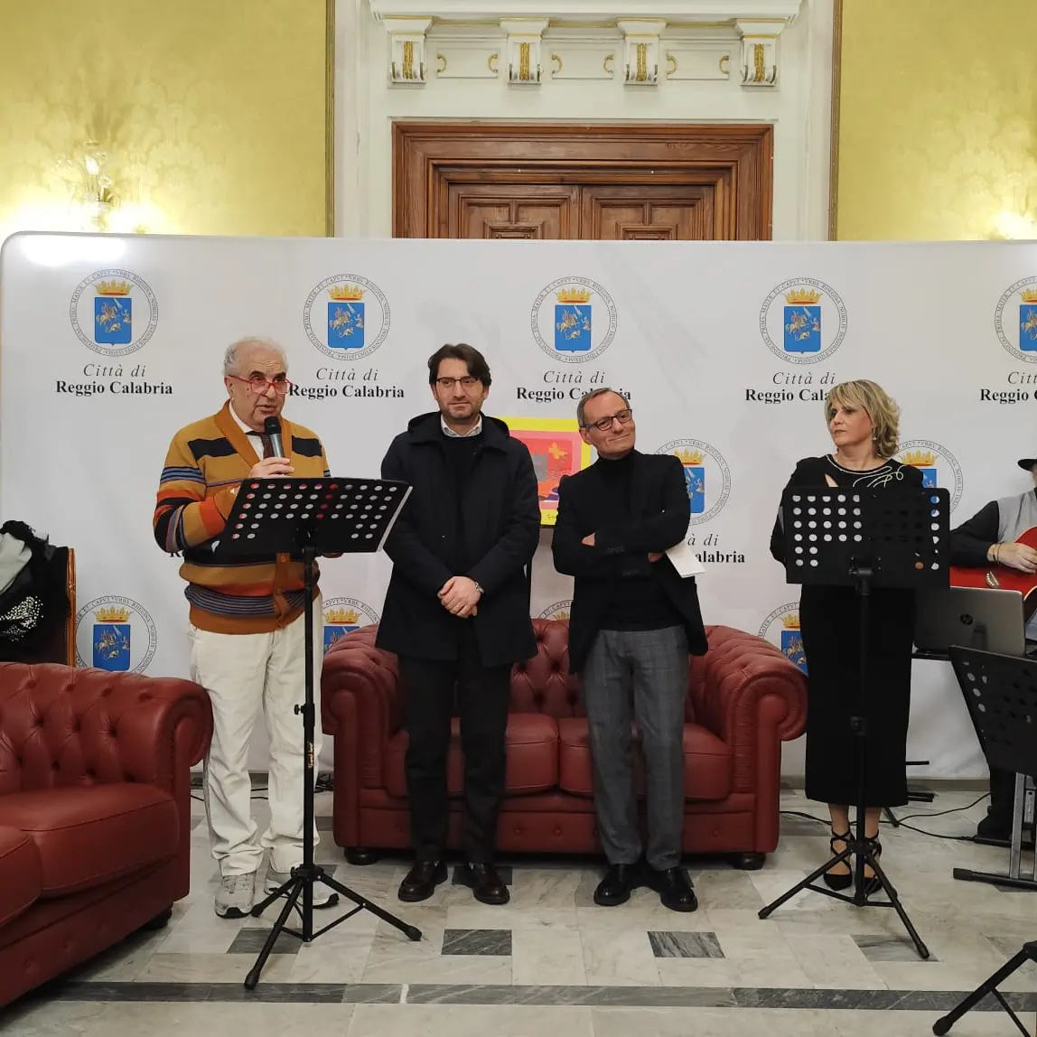 “Poeti per la Pace” nel Giorno della Memoria: «La memoria non è un museo polveroso ma un muscolo che va allenato ogni giorno»\n