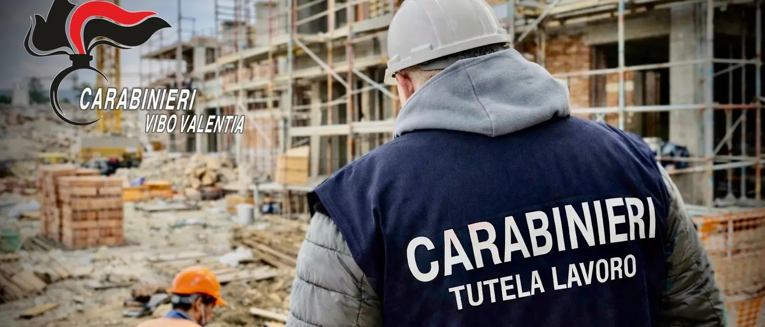 Controlli nei cantieri edili del Vibonese: 7 aziende irregolari su 8, 4 lavoratori in nero, 8 persone denunciate\n