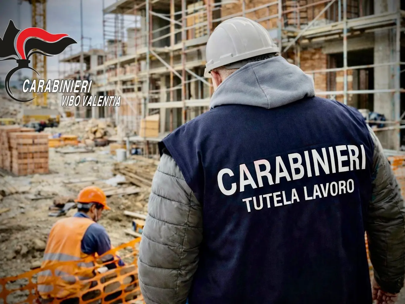 Controlli nei cantieri edili del Vibonese: 7 aziende irregolari su 8, 4 lavoratori in nero, 8 persone denunciate