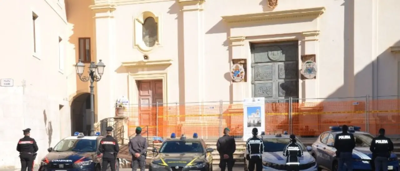 Crotone, operazione interforze nel centro storico: scoperti affitti in nero e case-deposito usate come abitazioni\n