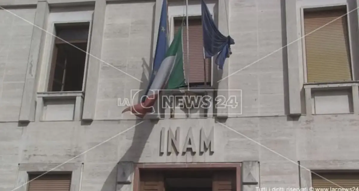 Blitz della Guardia di finanza nell’Asp di Cosenza, nel mirino l'appalto per il servizio di pulizia\n