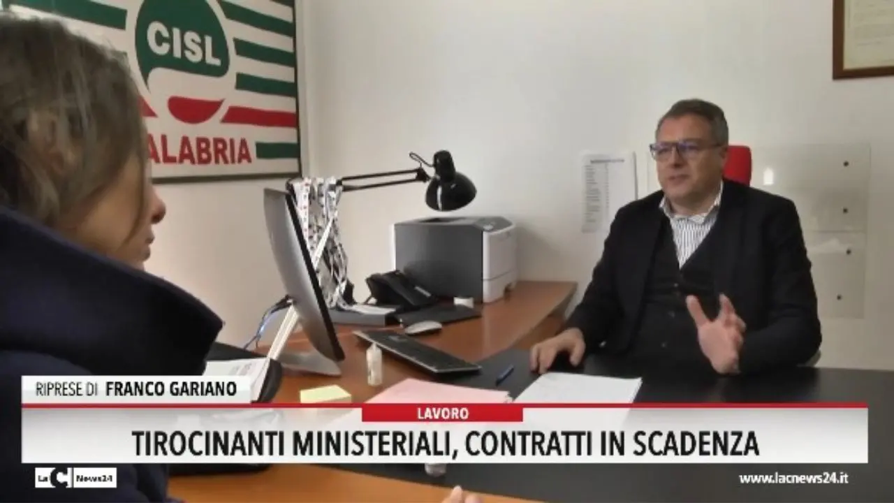 Tirocinanti ministeriali, contratti in scadenza