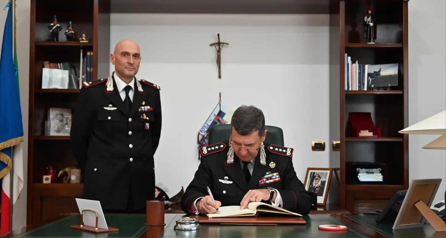 Visita istituzionale dei vertici dell’Arma a Reggio, il generale Domizi tra reparti, autorità e presidi di legalità sul territorio\n