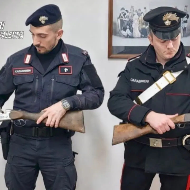Detenzione di armi e abusi edilizi a Stefanaconi, scattano\u00A0le ordinanze\u00A0di demolizione del Comune
