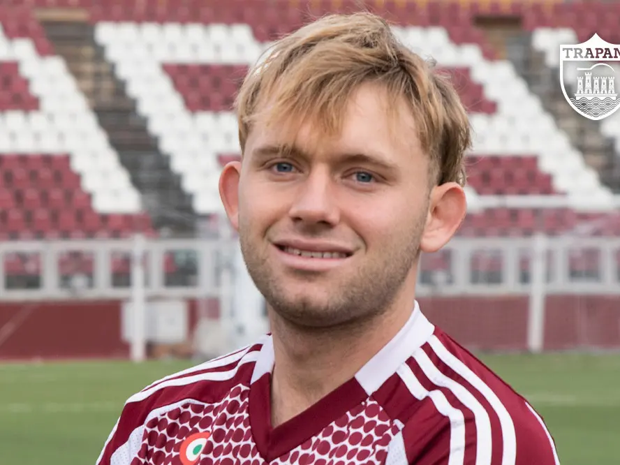 Cosenza, accelerata per un jolly di centrocampo: è Ruggiero dell’Audace Cerignola