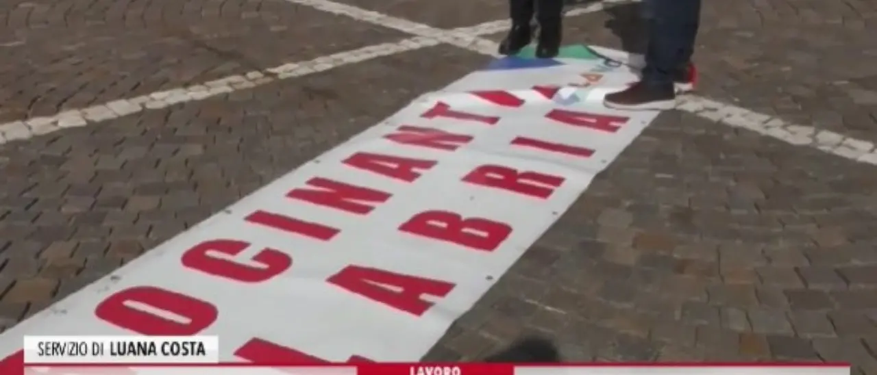 Stabilizzazione ex tirocinanti, Brutto (FdI): «Impegno concreto del Governo per la Calabria e per la giustizia»\n