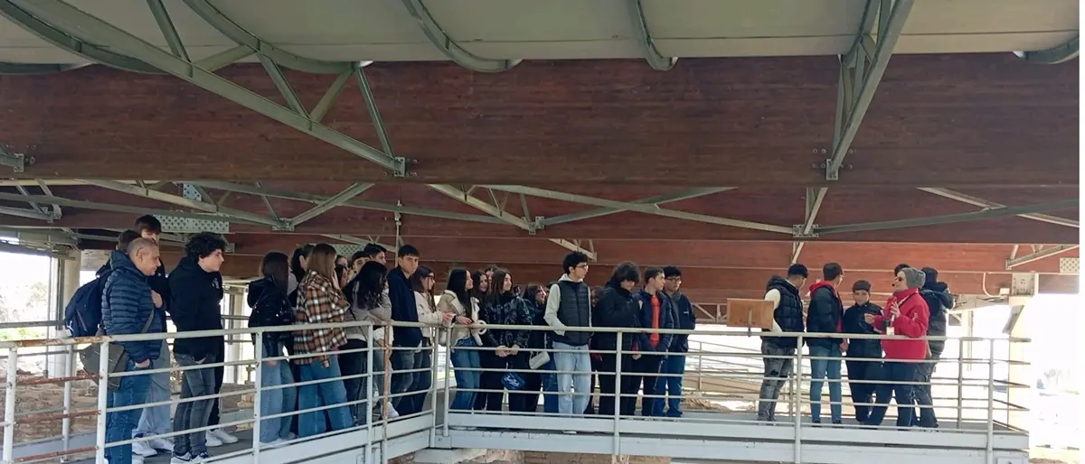 Il polo liceale “Zaleuco - Oliveti - Panetta - Zanotti”\u00A0alla Villa romana di Casignana e al parco archeologico nazionale di Locri\n