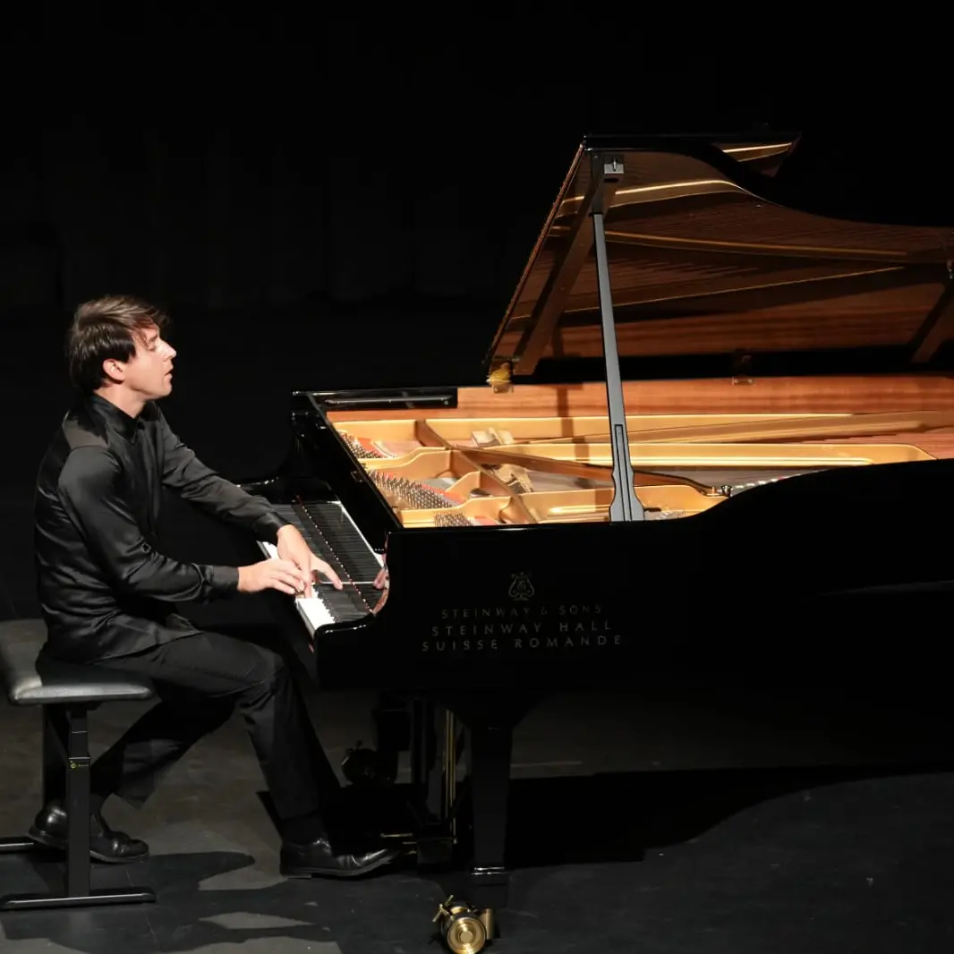 Al teatro Cilea il 31 gennaio\u00A0il piano recital del pianista di fama mondiale Vitaly Pisarenko\n