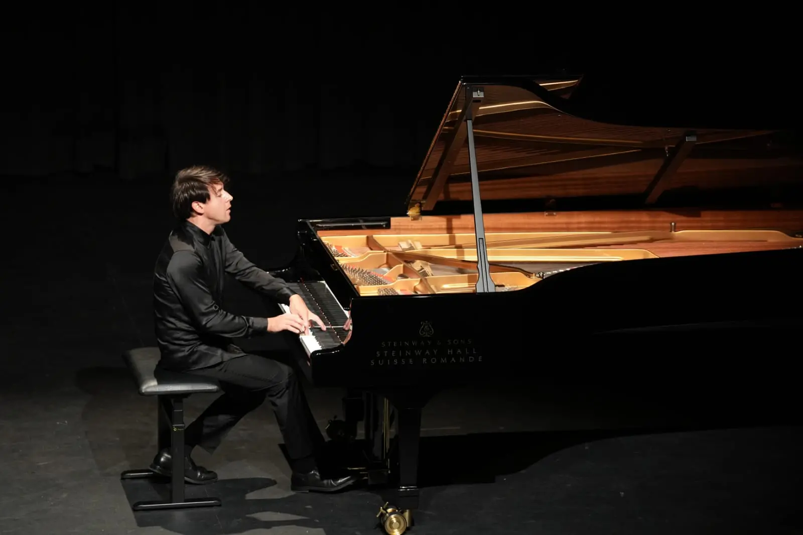 Al teatro Cilea il 31 gennaio\u00A0il piano recital del pianista di fama mondiale Vitaly Pisarenko\n