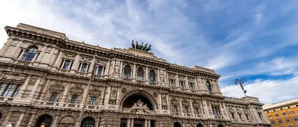 ‘Ndrangheta, la Cassazione conferma l’esistenza della prima locale a Roma con a capo Vincenzo Alvaro e Antonio Carzo\n