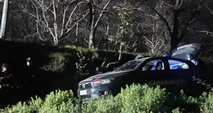 Messina, il giallo dei tre cacciatori morti nel bosco: notte di interrogatori in caserma\n