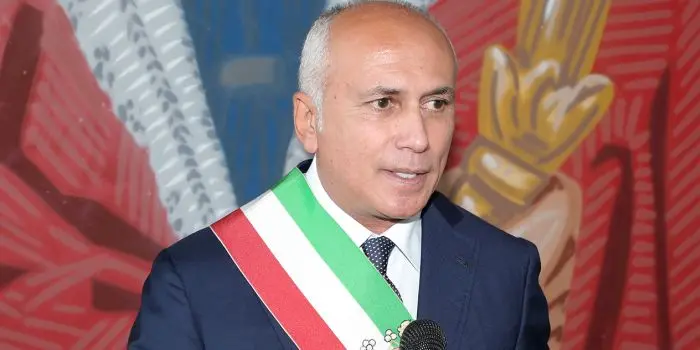 Cosenza, domani la nuova Giunta: ecco lo schema completo | NOMI e DELEGHE