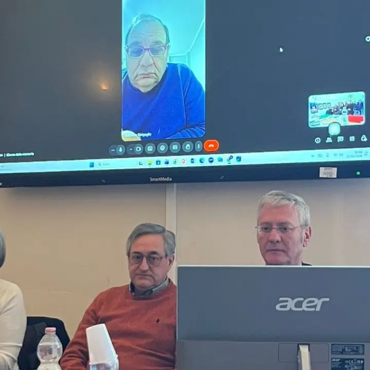 Dalle leggi razziali alle deportazioni degli ebrei, gli studenti di Tropea a confronto con Massimo Sinigaglia\n