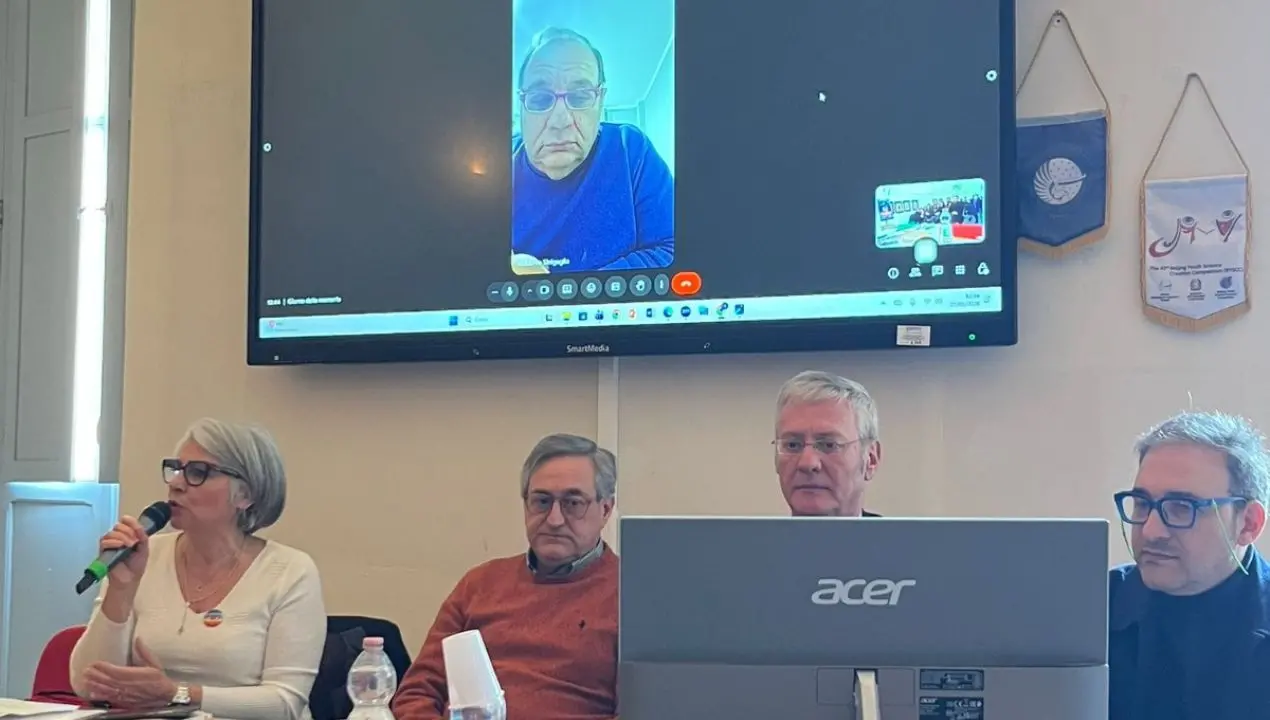 Dalle leggi razziali alle deportazioni degli ebrei, gli studenti di Tropea a confronto con Massimo Sinigaglia\n