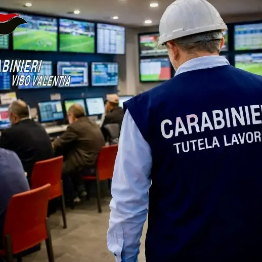 Lotta al gioco d’azzardo: due titolari di esercizi commerciali denunciati nelle Serre vibonesi e multe per 6mila euro\u00A0\n