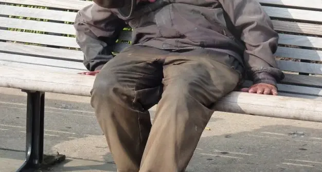 «Non solo pasti caldi ma soprattutto ascolto e il calore di un sorriso», ecco il volontariato che dà forza a chi vive ai margini\n\n\n