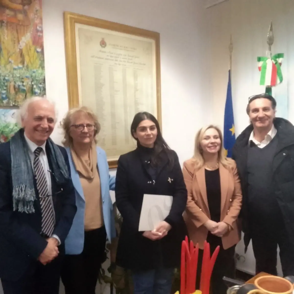 Gioia Tauro e la memoria degli Internati Militari Italiani, un impegno istituzionale che rafforza identità civica e responsabilità storica della comunità\n