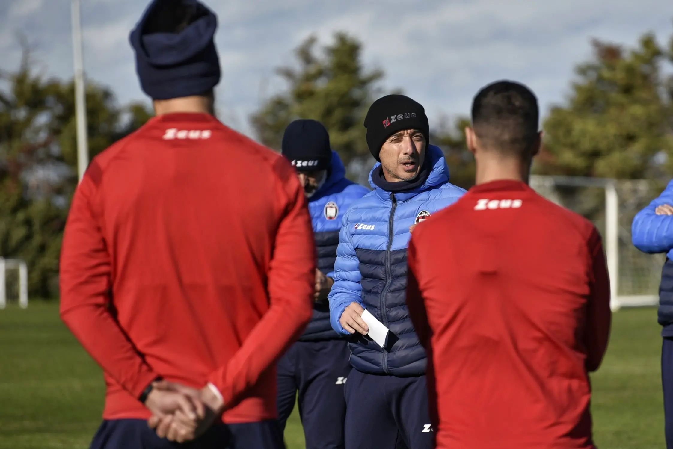 Crotone, motori accesi verso Siracusa: buon test contro la Primavera\n