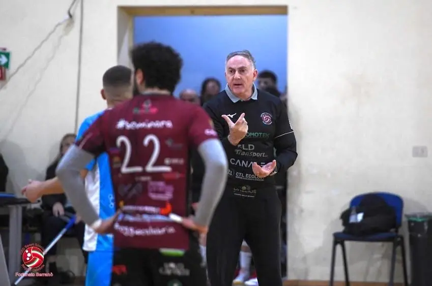 Dhelios Reggio Calabria, mister D'Aquino: «Il gruppo cresce, nonostante la classifica. Il pubblico e la squadra ci sono»\n