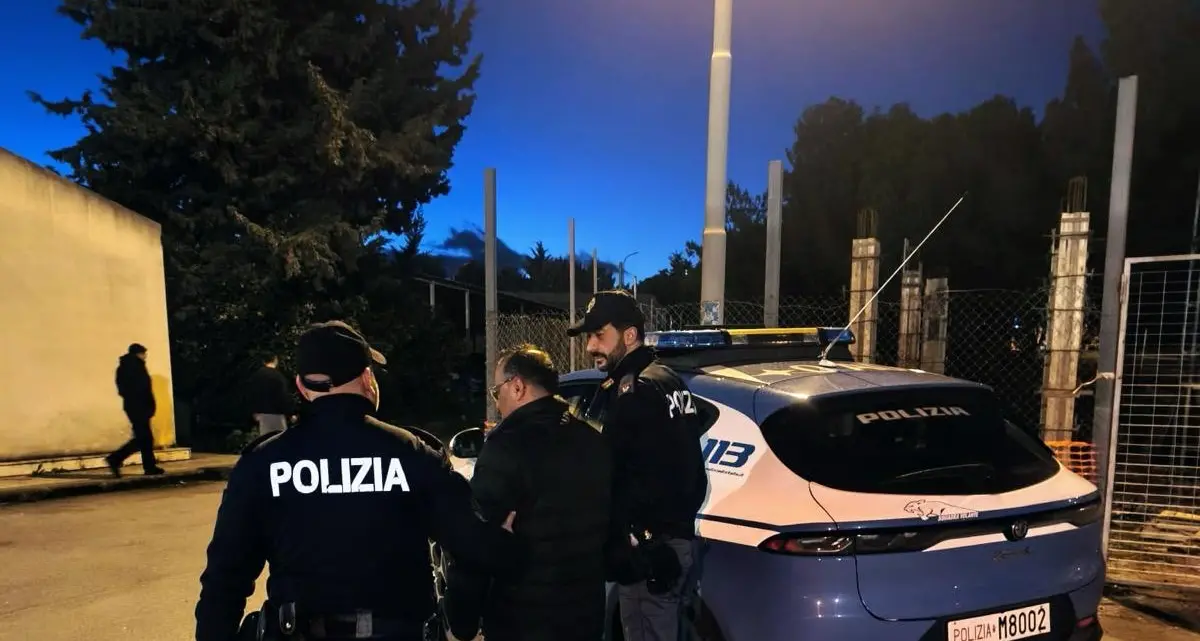 Contrasto all’immigrazione irregolare e linea ferma del Questore di Catanzaro: la Polizia di\n\nStato esegue quattro espulsioni in una settimana\n