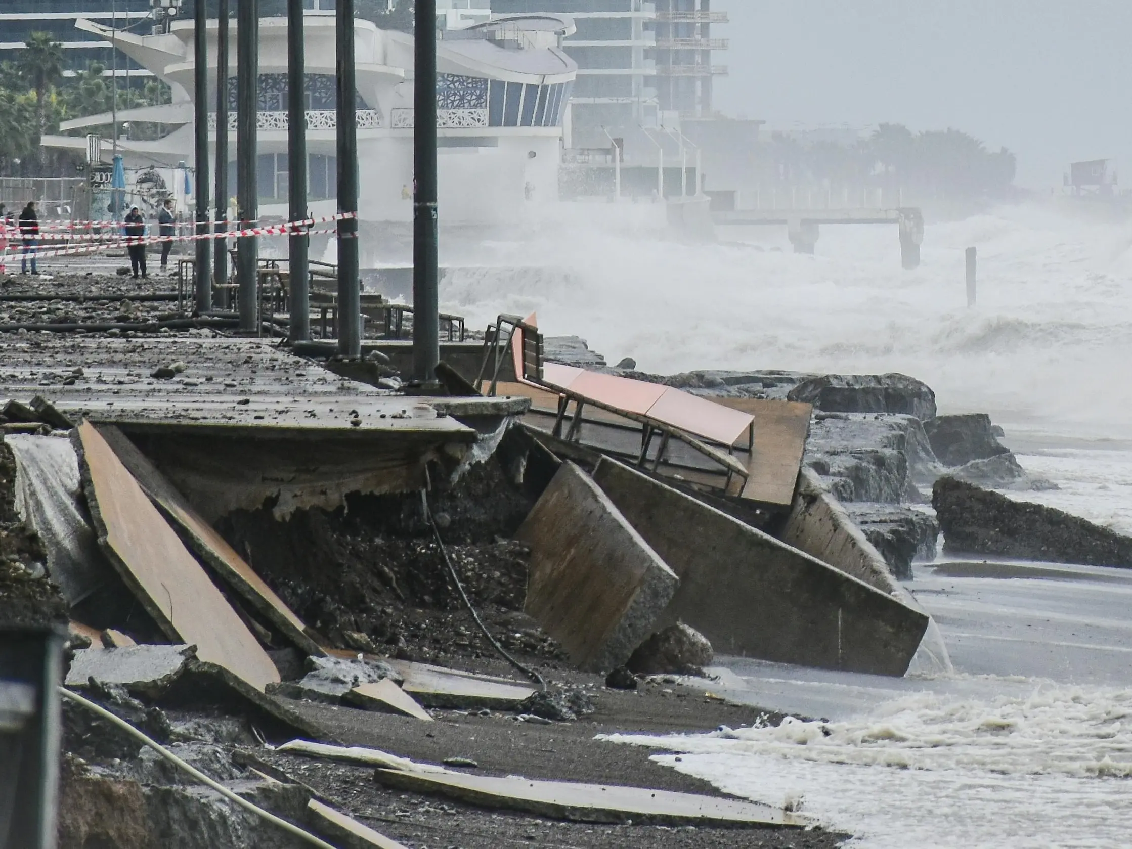Ciclone Harry, il bilancio si aggrava: danni per oltre 2 miliardi in Calabria, Sicilia e Sardegna