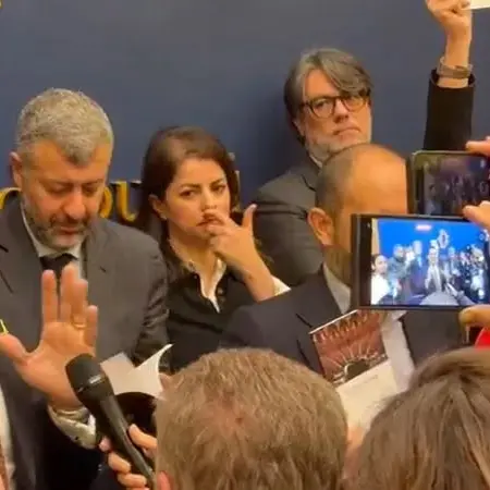 «Fuori i nazisti dalla Camera», caos per il convegno con CasaPound ma Furgiuele non si arrende: «Ci riproverò»\u00A0\n