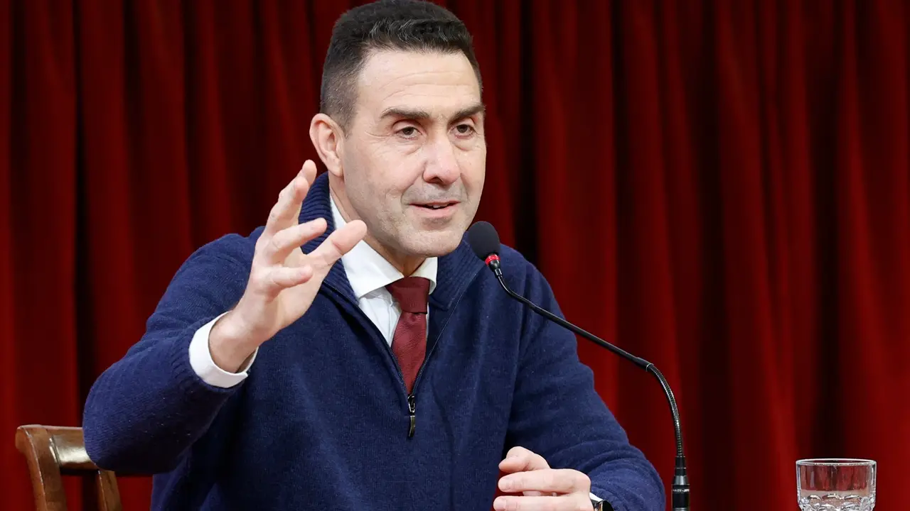 Sanremo, Presentazione del libro di Roberto Vannacci \\u2018Il coraggio vince\\u2019 , Pool Sanremo 01