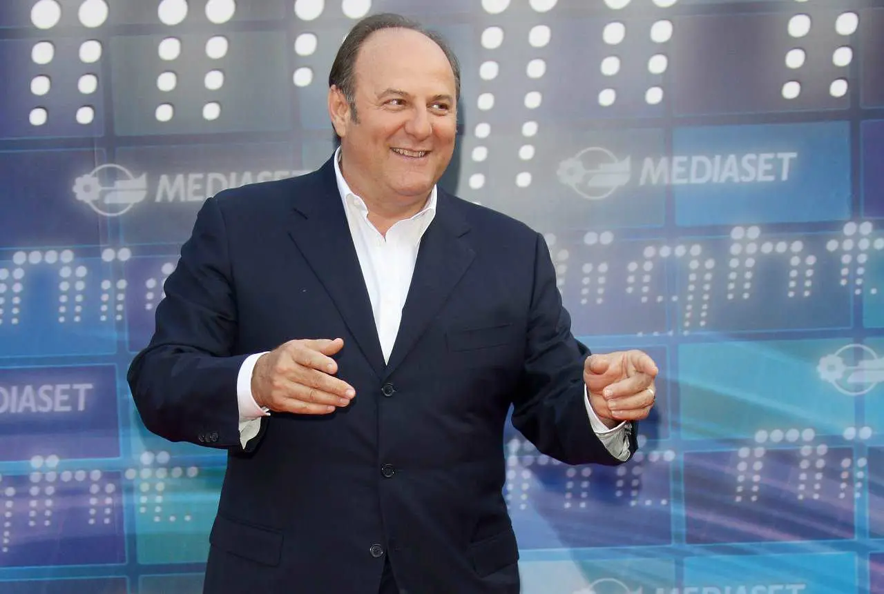 Cristina Cellai smentisce le accuse di Corona a Gerry Scotti: «Con me non ci ha mai provato\u00A0né con le altre»\n