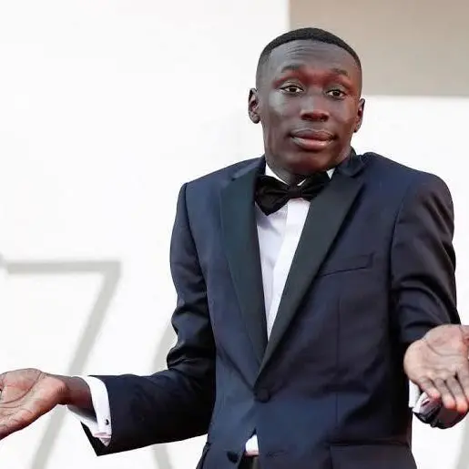 Khaby Lame e l’“exit da sé stessi”: quando l’identità diventa un asset industriale\n