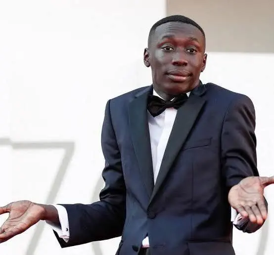 Khaby Lame e l’“exit da sé stessi”: quando l’identità diventa un asset industriale\n